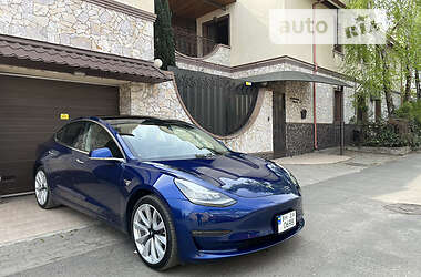 Седан Tesla Model 3 2019 в Одессе