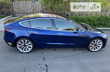 Седан Tesla Model 3 2018 в 