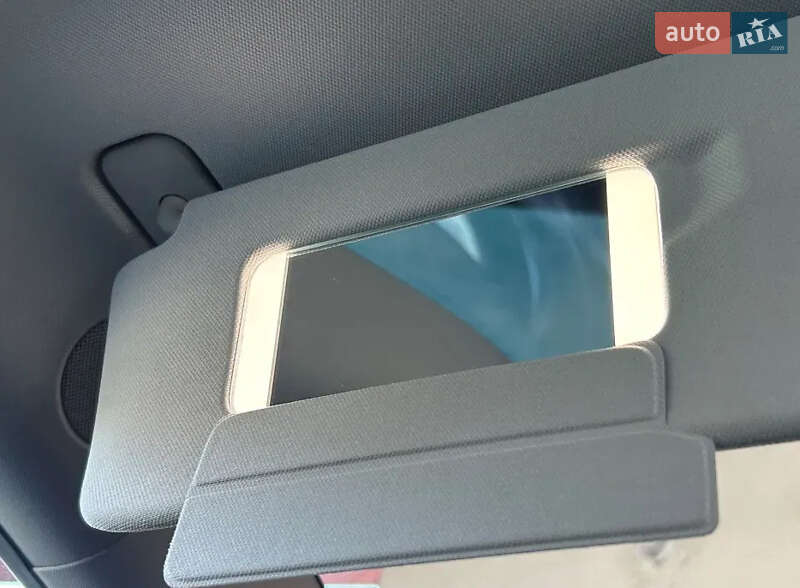 Седан Tesla Model 3 2018 в Киеве