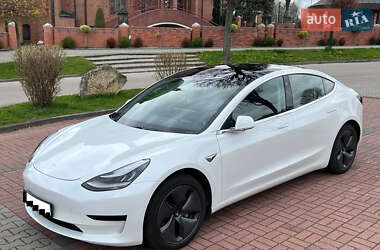Седан Tesla Model 3 2018 в Киеве
