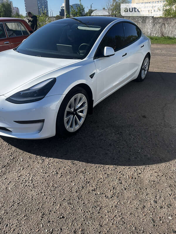 Седан Tesla Model 3 2021 в Полтаве фото 2 Седан Tesla Model 3 2021 в Полтаве