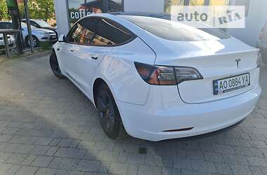 Седан Tesla Model 3 2021 в Мукачевому