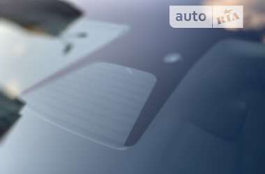 Седан Tesla Model 3 2020 в 