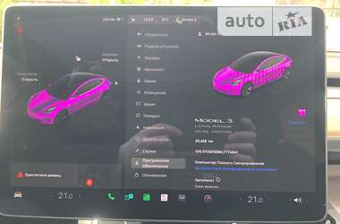 Седан Tesla Model 3 2020 в 