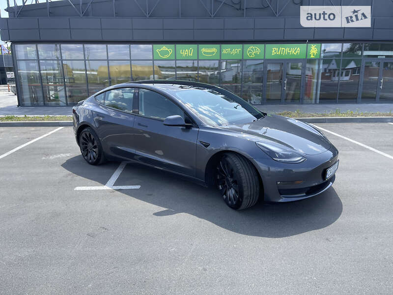 Седан Tesla Model 3 2021 в Киеве фото 7 Седан Tesla Model 3 2021 в Киеве