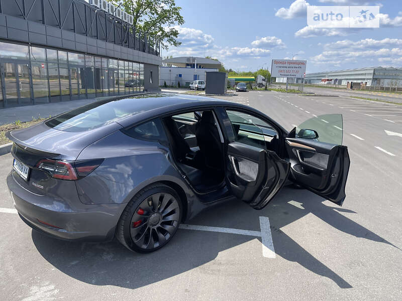 Седан Tesla Model 3 2021 в Киеве фото 17 Седан Tesla Model 3 2021 в Киеве