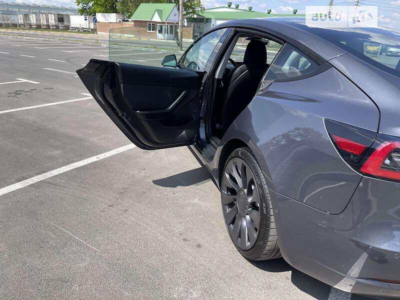 Седан Tesla Model 3 2021 в Киеве фото 22 Седан Tesla Model 3 2021 в Киеве