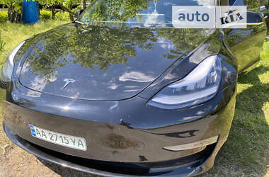 TESLA MODEL 3 2019
