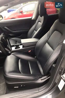 Седан Tesla Model 3 2018 в Одессе