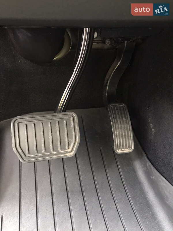 Седан Tesla Model 3 2018 в Одессе