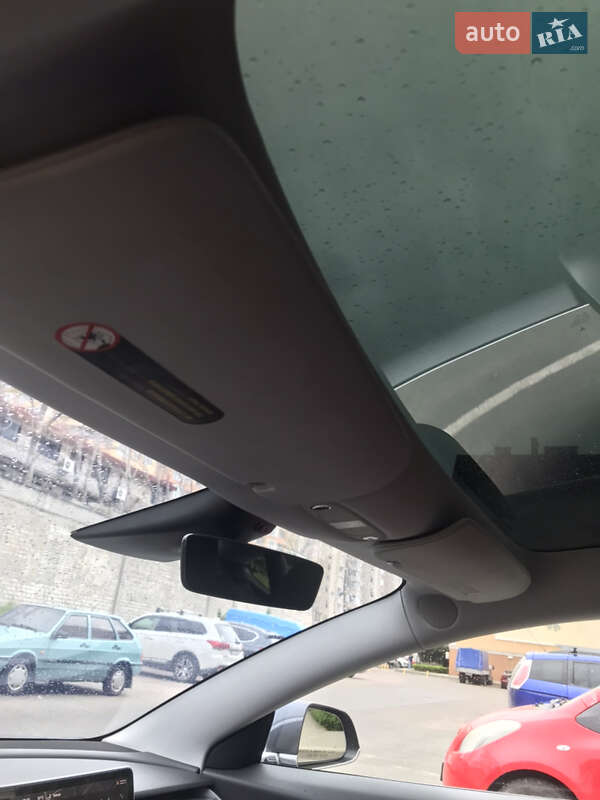 Седан Tesla Model 3 2018 в Одессе