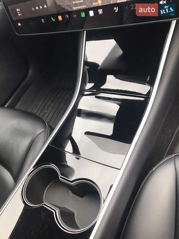 Седан Tesla Model 3 2018 в Одессе