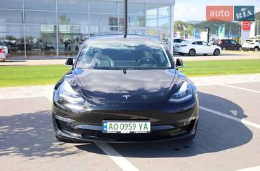 Седан Tesla Model 3 2019 в Мукачево