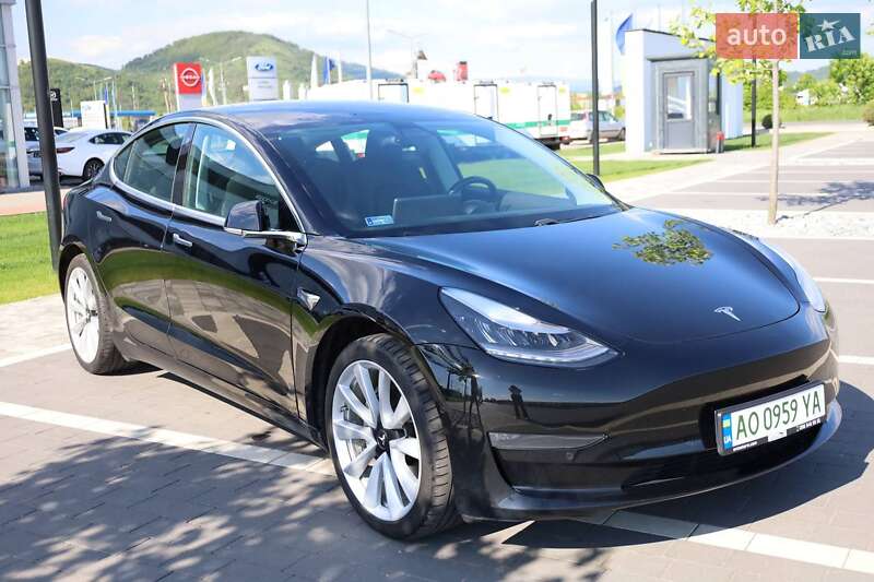 Tesla Model 3 2019 Tesla Model 3 2019
