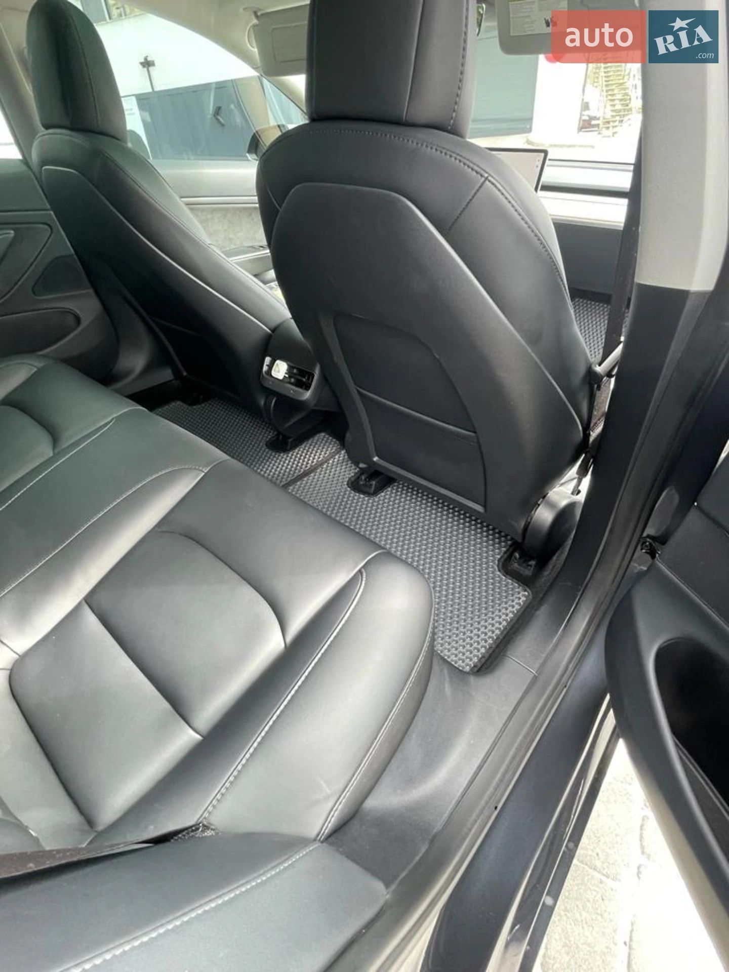 2020 Tesla Model 3 - мініатюра 6