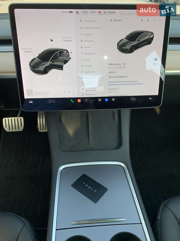 Седан Tesla Model 3 2021 в Львове