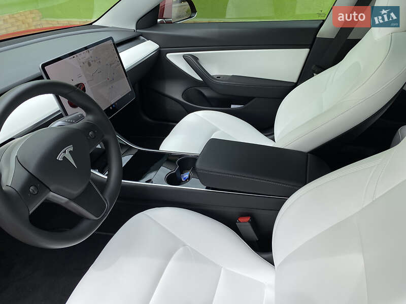 Седан Tesla Model 3 2020 в Мукачево фото 6 Седан Tesla Model 3 2020 в Мукачево