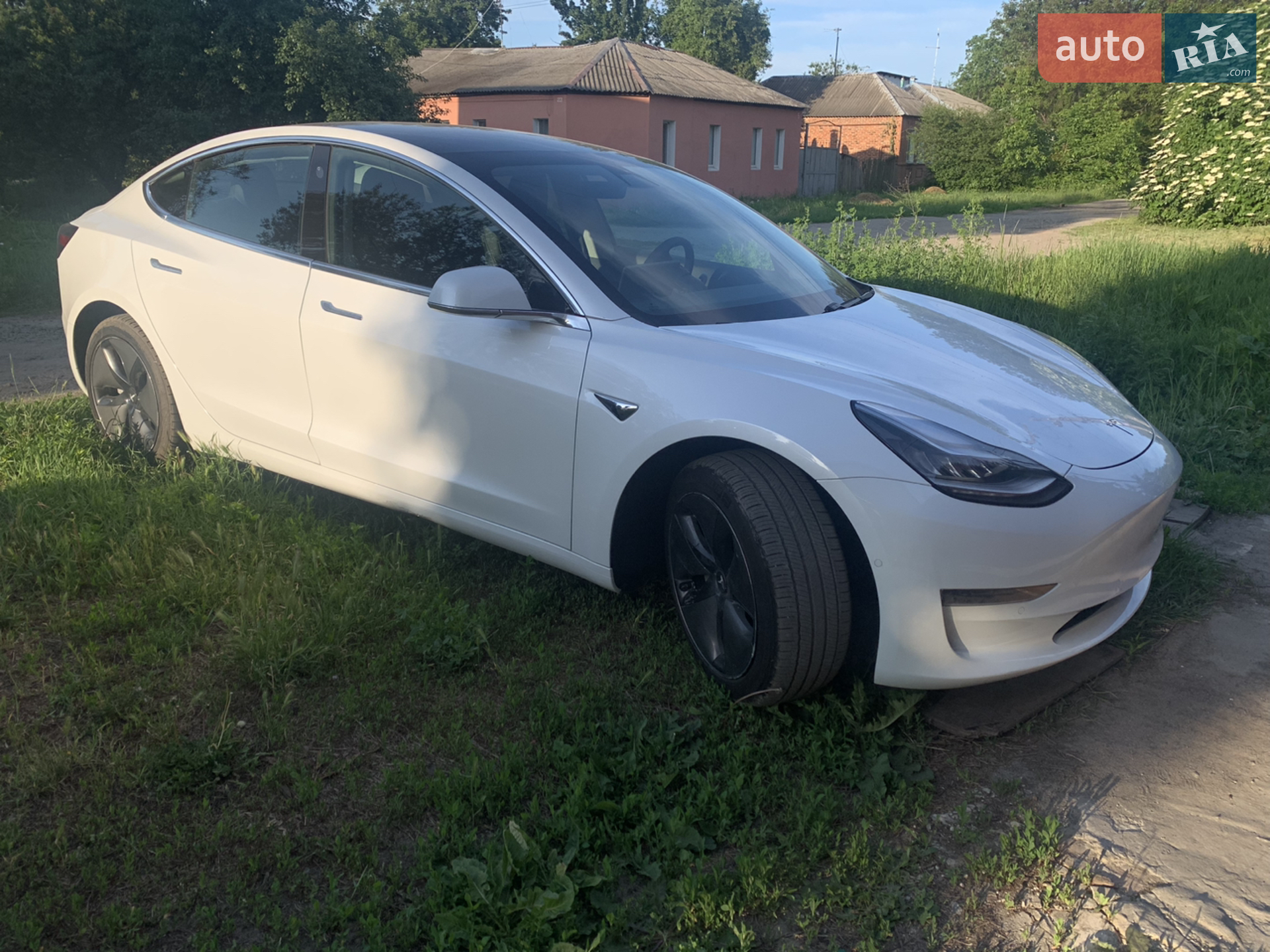 2020 Tesla Model 3 - фото 1