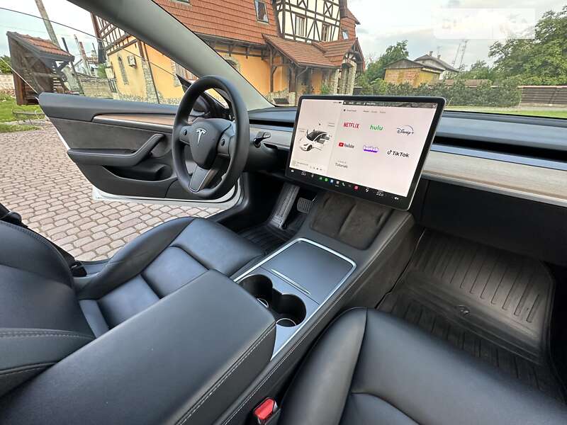 Седан Tesla Model 3 2021 в Калуше фото 26 Седан Tesla Model 3 2021 в Калуше