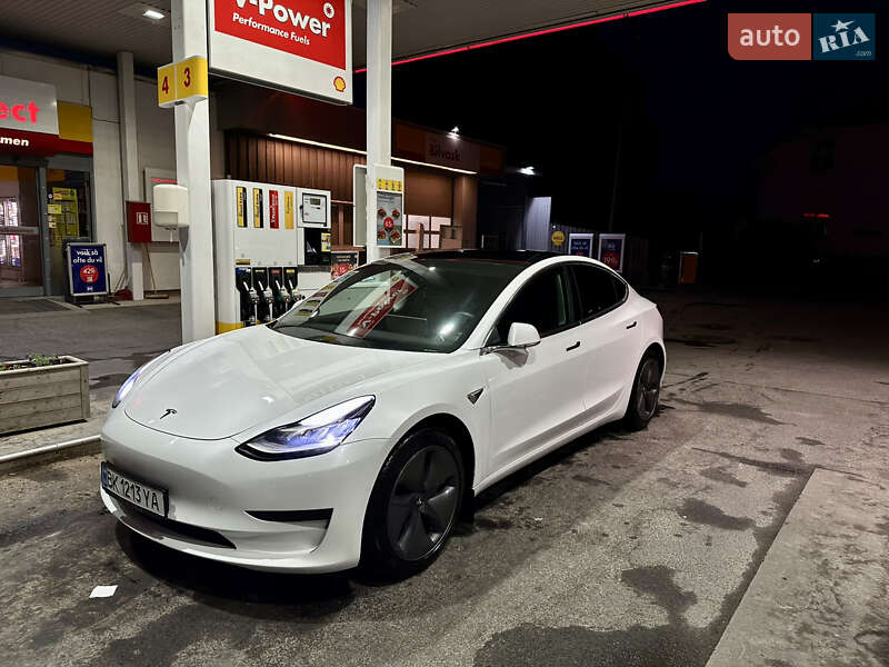 Tesla Model 3 2019