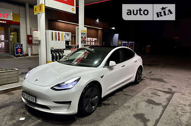 Седан Tesla Model 3 2019 в Киеве