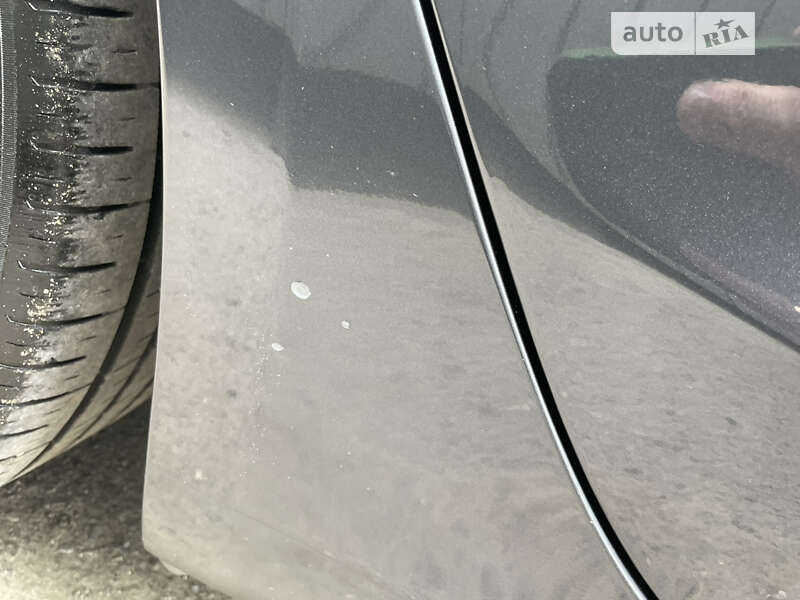 Седан Tesla Model 3 2019 в Тернополі