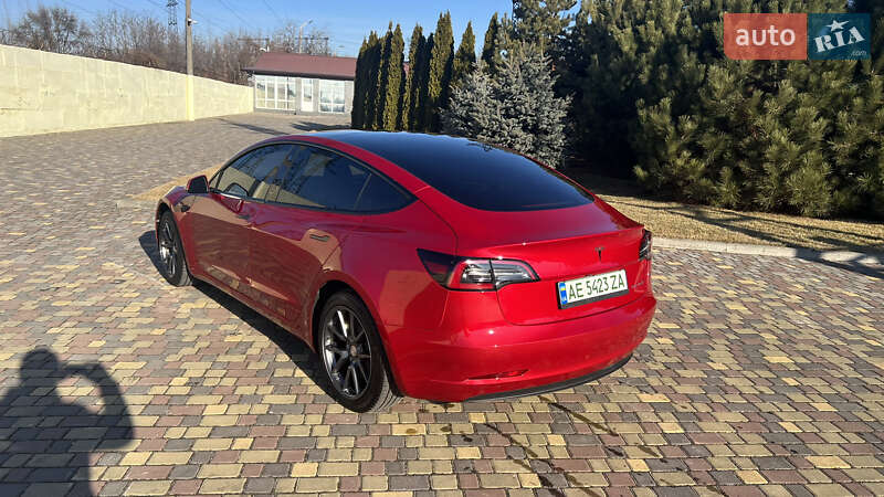 Седан Tesla Model 3 2022 в Днепре