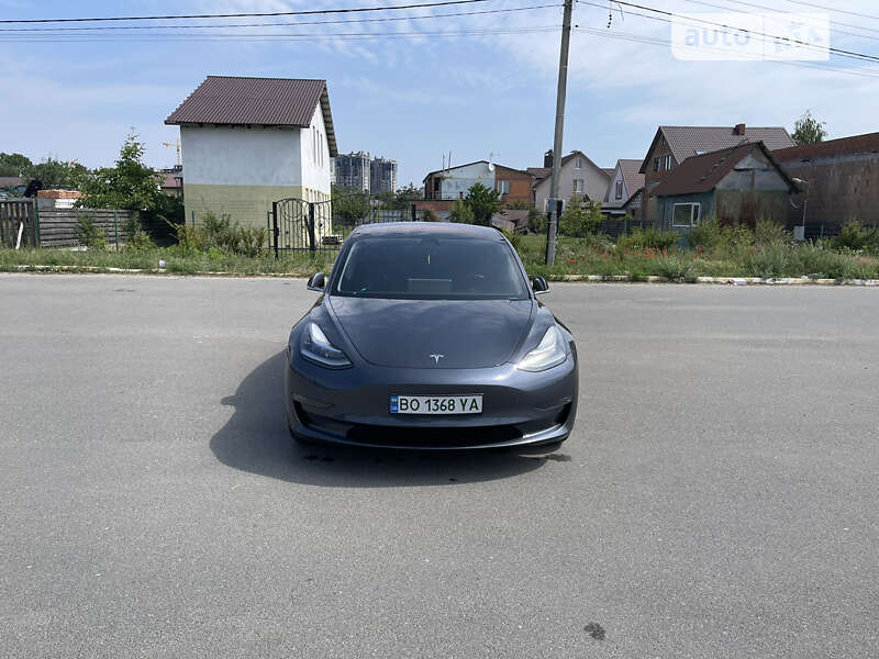 Седан Tesla Model 3 2018 в Буче