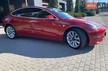 Седан Tesla Model 3 2020 в Павлограде