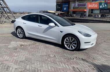 Седан Tesla Model 3 2019 в Харкові