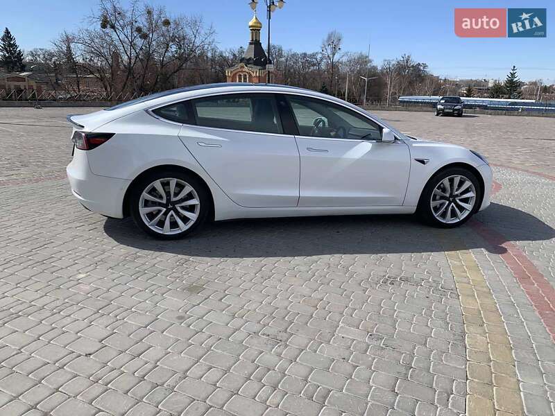 Седан Tesla Model 3 2019 в Харькове