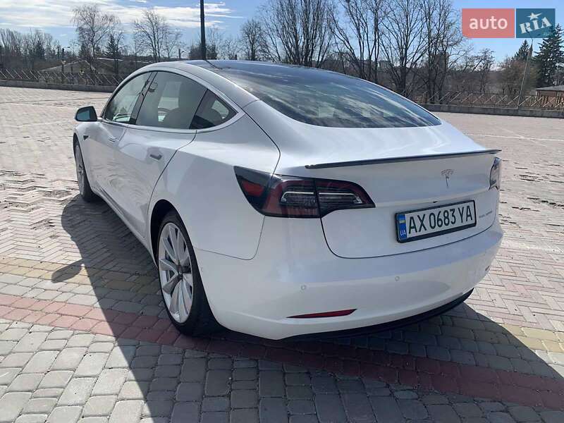 Седан Tesla Model 3 2019 в Харькове