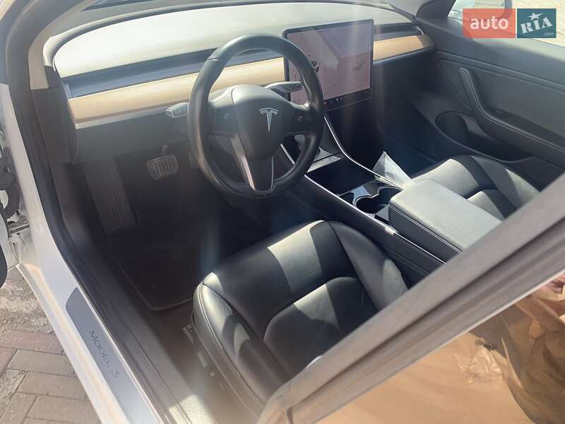 Седан Tesla Model 3 2019 в Харькове