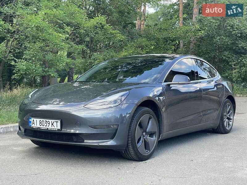 Седан Tesla Model 3 2018 в Киеве