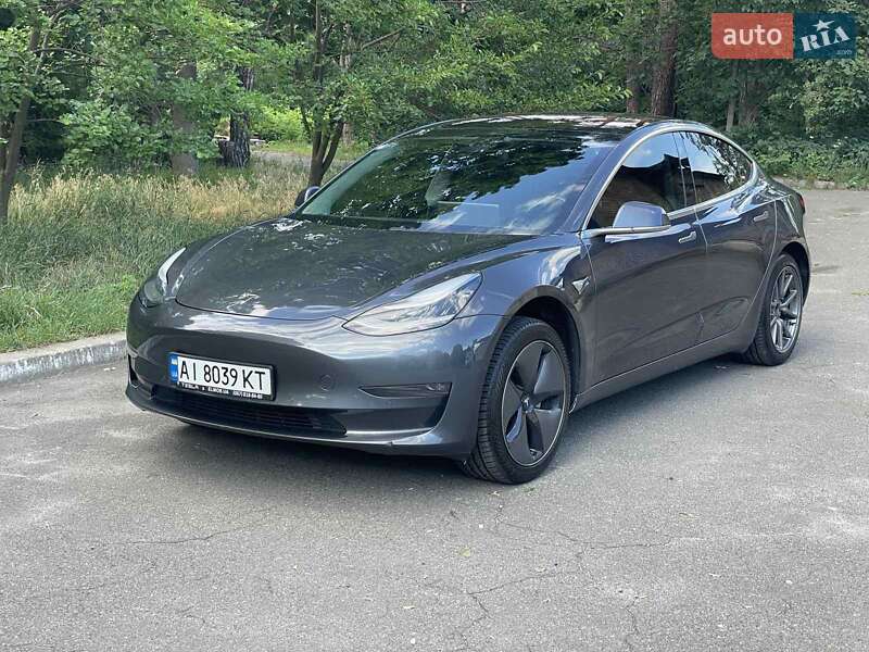 Седан Tesla Model 3 2018 в Киеве