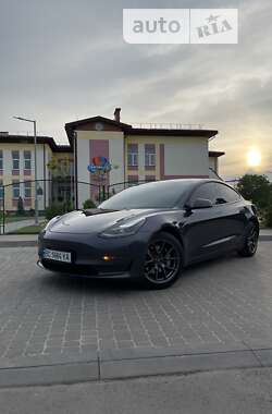 tesla model-3 2021 в Львов от профессионального продавца Остап Дулиба