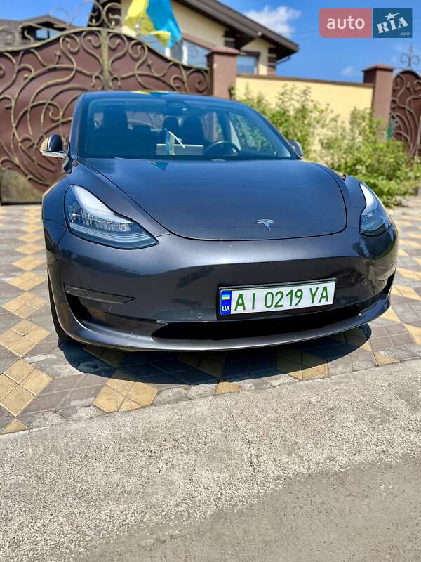 Седан Tesla Model 3 2018 в Белой Церкви