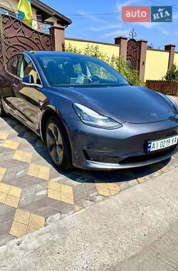 Седан Tesla Model 3 2018 в Білій Церкві