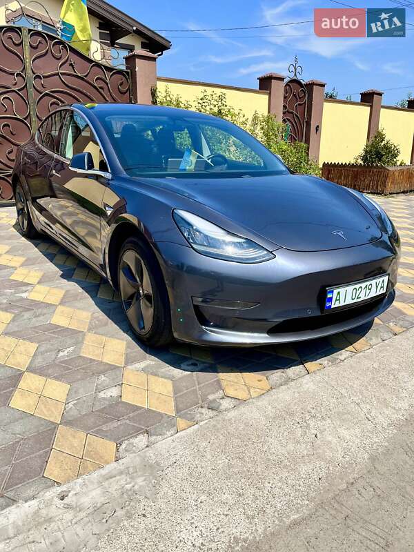 Седан Tesla Model 3 2018 в Білій Церкві