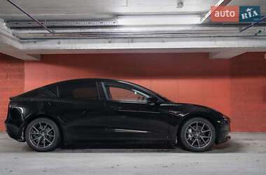 Седан Tesla Model 3 2018 в Киеве