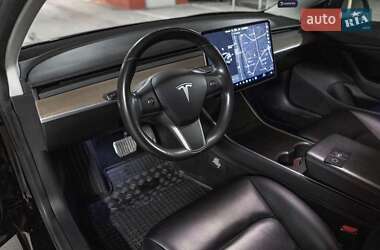 Седан Tesla Model 3 2018 в Киеве