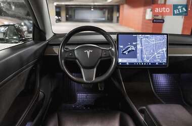 Седан Tesla Model 3 2018 в Киеве