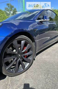 Седан Tesla Model 3 2020 в Днепре