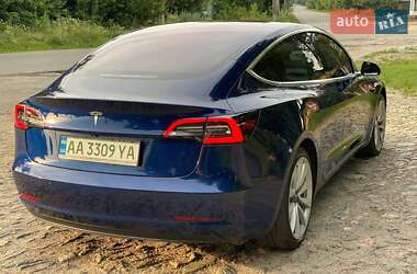 Седан Tesla Model 3 2018 в Сумах