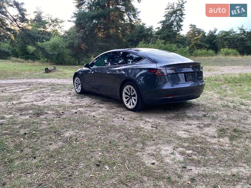 Седан Tesla Model 3 2022 в Дніпрі