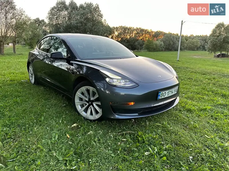 Tesla Model 3