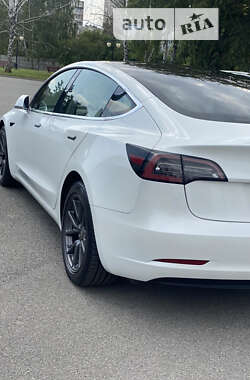 Седан Tesla Model 3 2018 в Полтаві