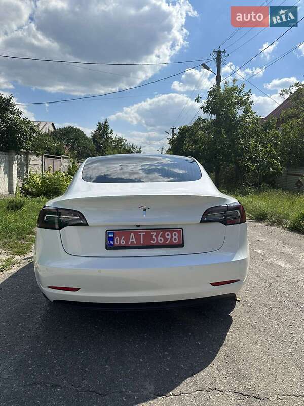 Седан Tesla Model 3 2020 в Харькове