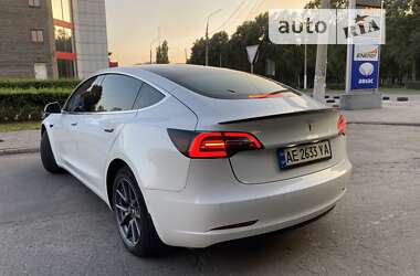 Седан Tesla Model 3 2018 в Каменском