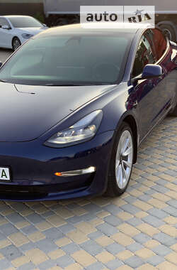 Седан Tesla Model 3 2021 в Теребовле